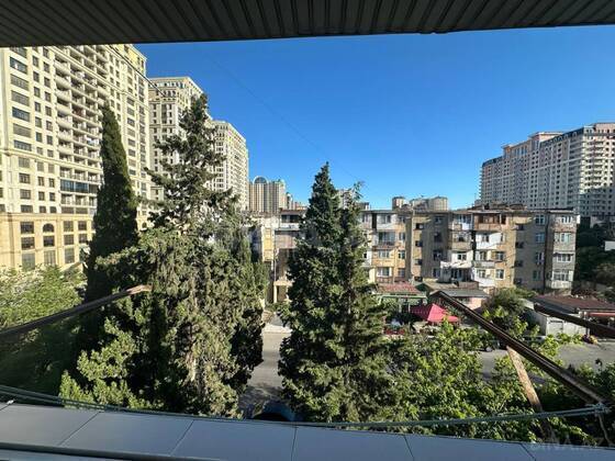 3 otaqlı Köhnə tikili, Yasamal r., Bakı