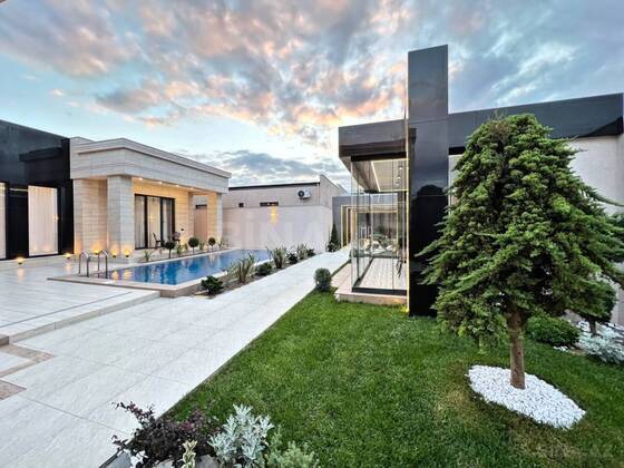 5 otaqlı Həyət evi/Bağ evi, Şüvəlan q., Bakı