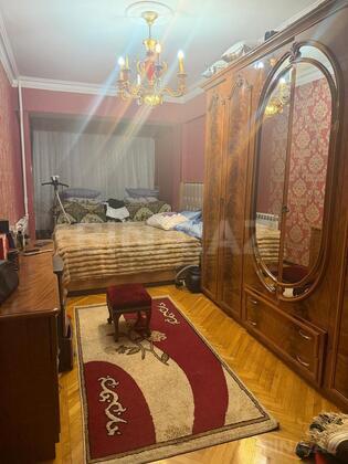 2 otaqlı Köhnə tikili, İnşaatçılar m., Bakı