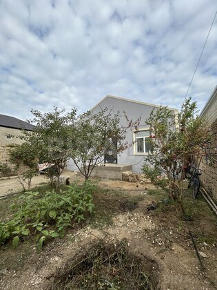 4 otaqlı Həyət evi/Bağ evi, Binə q., Bakı