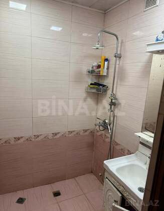 3 otaqlı Köhnə tikili, Memar Əcəmi m., Bakı