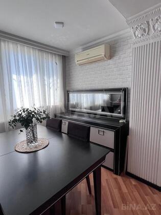 3 otaqlı Köhnə tikili, İnşaatçılar m., Bakı