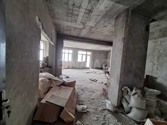 3 otaqlı Yeni tikili, Elmlər Akademiyası m., Bakı