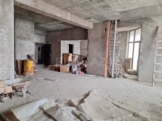 3 otaqlı Yeni tikili, Elmlər Akademiyası m., Bakı