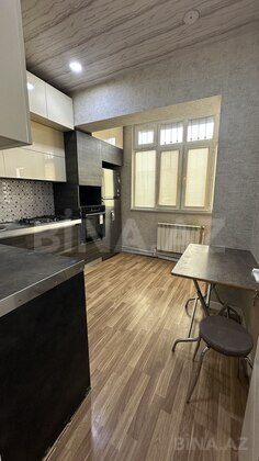 5 otaqlı Köhnə tikili, Yeni Yasamal q., Bakı