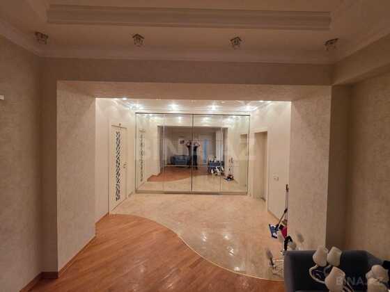 5 otaqlı Yeni tikili, 28 May m., Bakı
