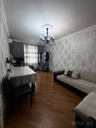 3 otaqlı Köhnə tikili, Həzi Aslanov m., Bakı