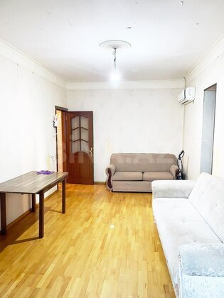 2 otaqlı Köhnə tikili, 8-ci mikrorayon q., Bakı