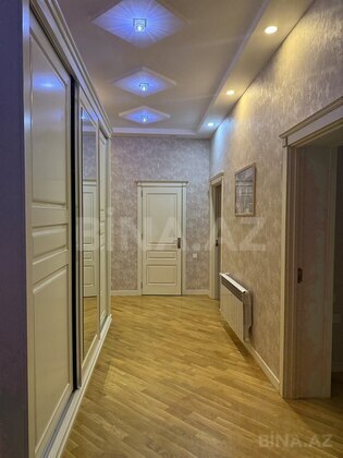 3 otaqlı Yeni tikili, Şah İsmayıl Xətai m., Bakı