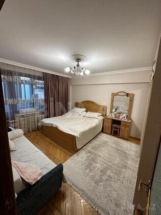 3 otaqlı Köhnə tikili, Əhmədli m., Bakı