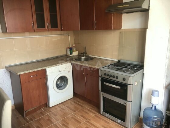 2 otaqlı Köhnə tikili, Xətai r., Bakı