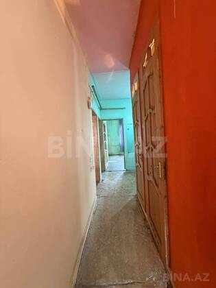3 otaqlı Köhnə tikili, Massiv V q., Bakı