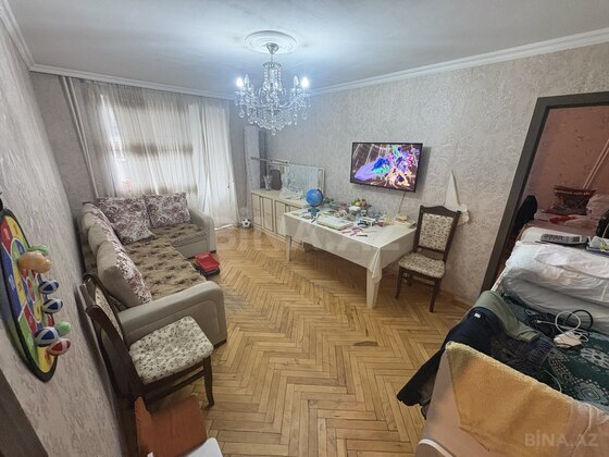2 otaqlı Köhnə tikili, Şah İsmayıl Xətai m., Bakı