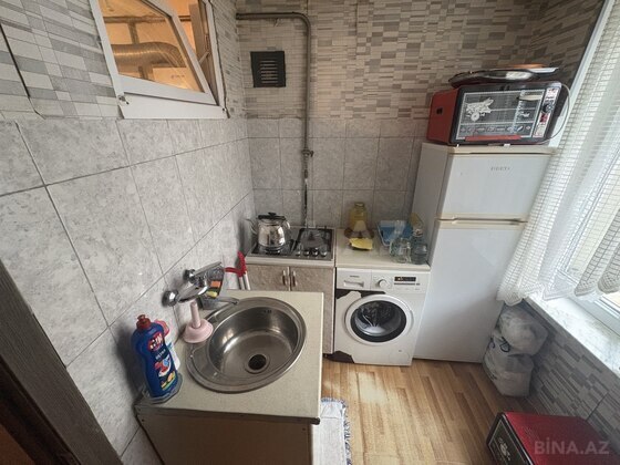 2 otaqlı Köhnə tikili, Şah İsmayıl Xətai m., Bakı