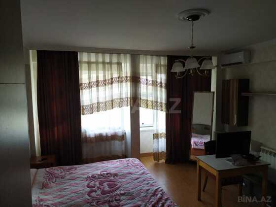 3 otaqlı Köhnə tikili, Sahil m., Bakı