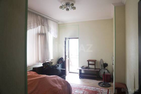 2 otaqlı Köhnə tikili, 20 Yanvar m., Bakı