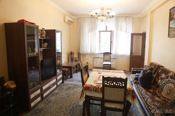 2 otaqlı Köhnə tikili, 20 Yanvar m., Bakı