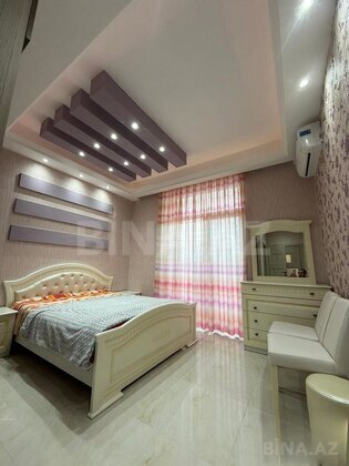 3 otaqlı Yeni tikili, Şah İsmayıl Xətai m., Bakı