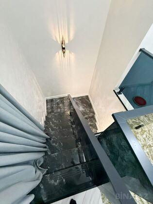 5 otaqlı Həyət evi/Bağ evi, Qaraçuxur q., Bakı