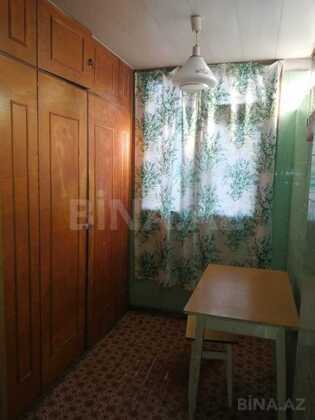 3 otaqlı Köhnə tikili, Elmlər Akademiyası m., Bakı