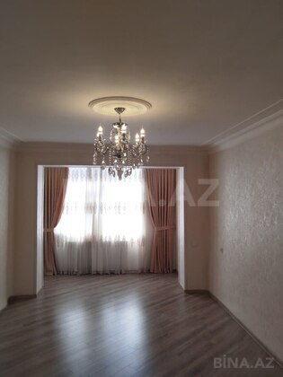 3 otaqlı Köhnə tikili, Xalqlar Dostluğu m., Bakı