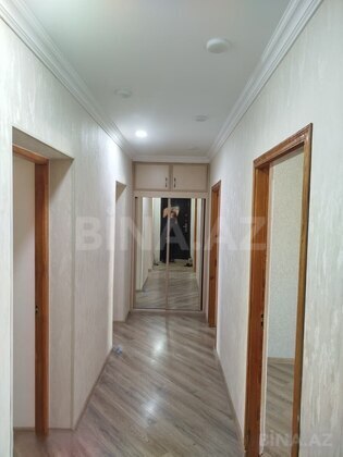 3 otaqlı Köhnə tikili, Xalqlar Dostluğu m., Bakı