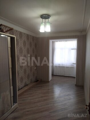3 otaqlı Köhnə tikili, Xalqlar Dostluğu m., Bakı