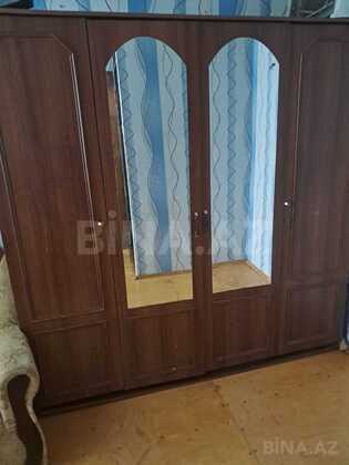 3 otaqlı Köhnə tikili, Neftçilər m., Bakı