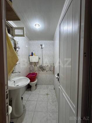 4 otaqlı Köhnə tikili, 7-ci mikrorayon q., Bakı