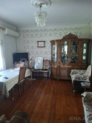 7 otaqlı Həyət evi/Bağ evi, Qara Qarayev m., Bakı