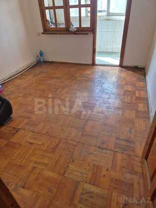 3 otaqlı Köhnə tikili, Həzi Aslanov m., Bakı