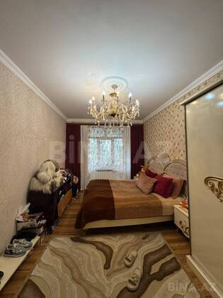 3 otaqlı Köhnə tikili, Bakıxanov q., Bakı