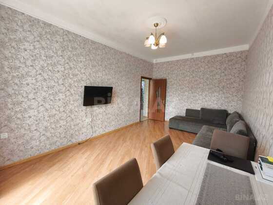 3 otaqlı Köhnə tikili, Yasamal r., Bakı