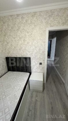 2 otaqlı Köhnə tikili, Neftçilər m., Bakı