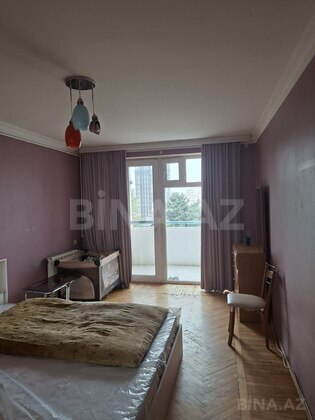 2 otaqlı Köhnə tikili, Nizami m., Bakı