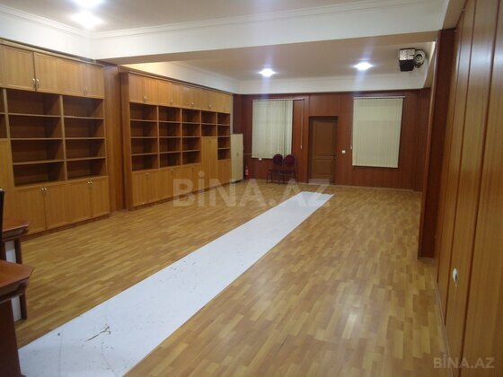 2 otaqlı Ofis, Şah İsmayıl Xətai m., Bakı