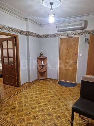 3 otaqlı Köhnə tikili, 9-cu mikrorayon q., Bakı