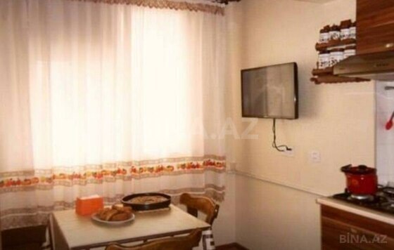 4 otaqlı Köhnə tikili, Nəsimi r., Bakı