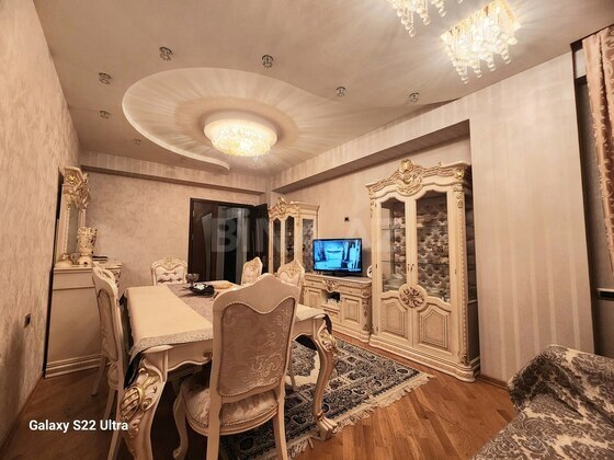 2 otaqlı Yeni tikili, Neftçilər m., Bakı