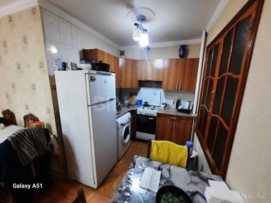 2 otaqlı Köhnə tikili, İnşaatçılar m., Bakı