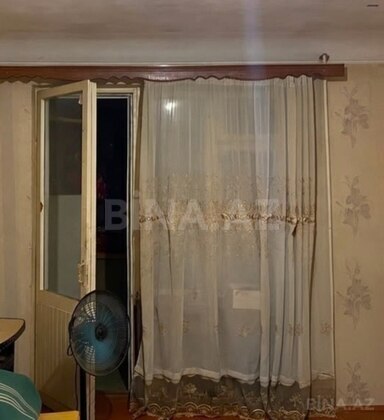 1 otaqlı Köhnə tikili, Neftçilər m., Bakı