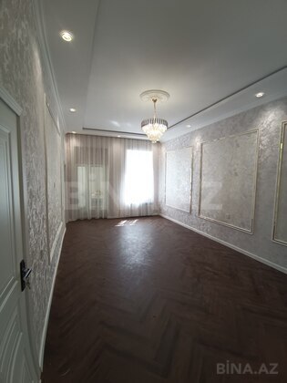 2 otaqlı Köhnə tikili, 28 May m., Bakı