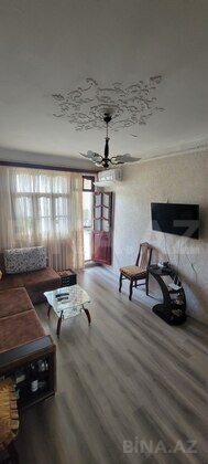 2 otaqlı Köhnə tikili, Memar Əcəmi m., Bakı