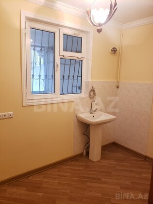 4 otaqlı Ofis, Memar Əcəmi m., Bakı
