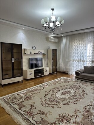 3 otaqlı Yeni tikili, Nizami m., Bakı