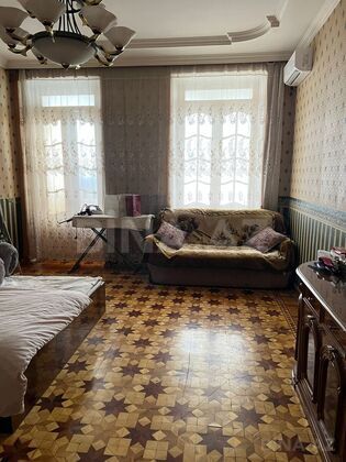 3 otaqlı Köhnə tikili, 28 May m., Bakı
