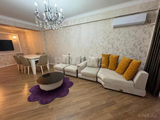 3 otaqlı Yeni tikili, İnşaatçılar m., Bakı