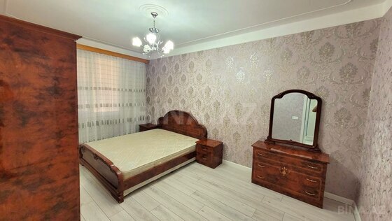3 otaqlı Köhnə tikili, Azadlıq Prospekti m., Bakı