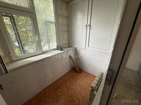 3 otaqlı Köhnə tikili, Qara Qarayev m., Bakı