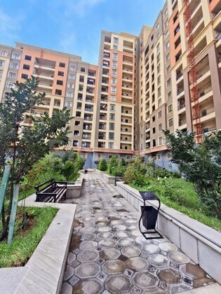 3 otaqlı Yeni tikili, Qara Qarayev m., Bakı